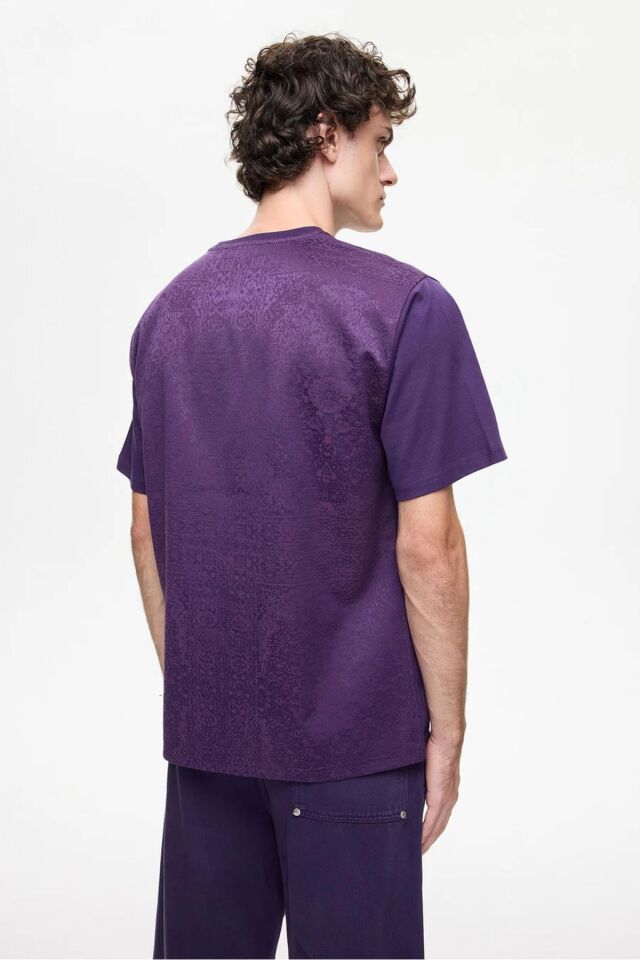 RELAXED TEE