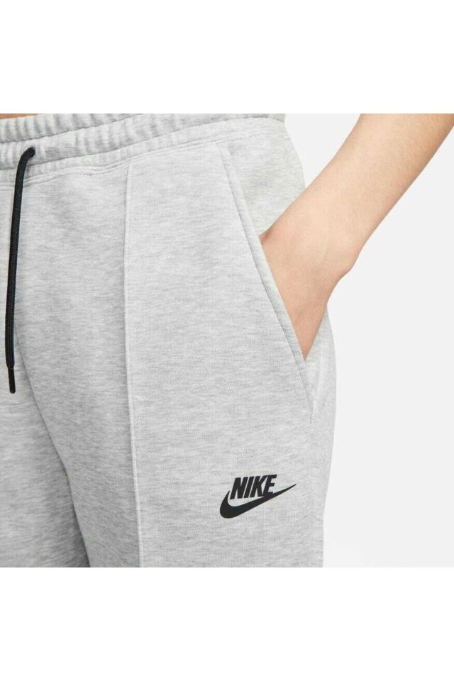 NİKE Tech Fleece Mr Jogger Kadın Eşofman Altı FB8330-063