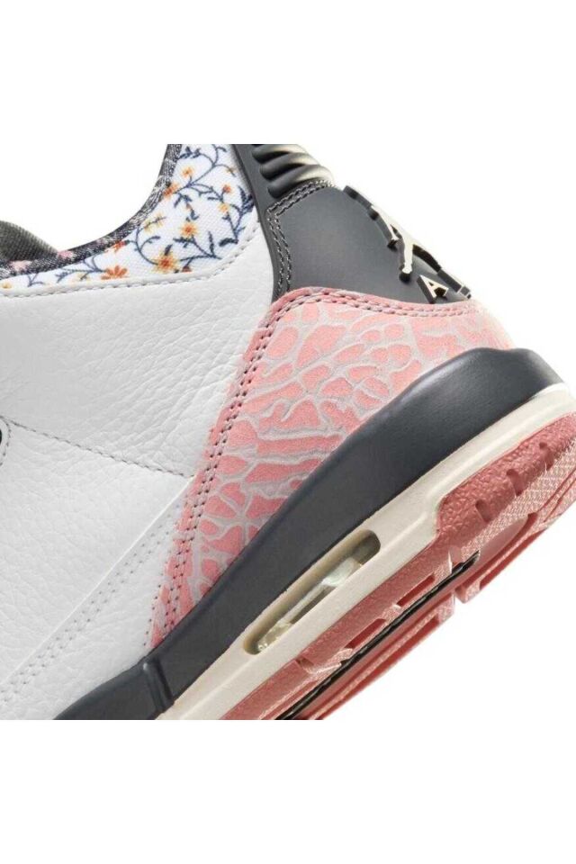 Air Jordan 3 “Red Stardust” Limited Edition 39